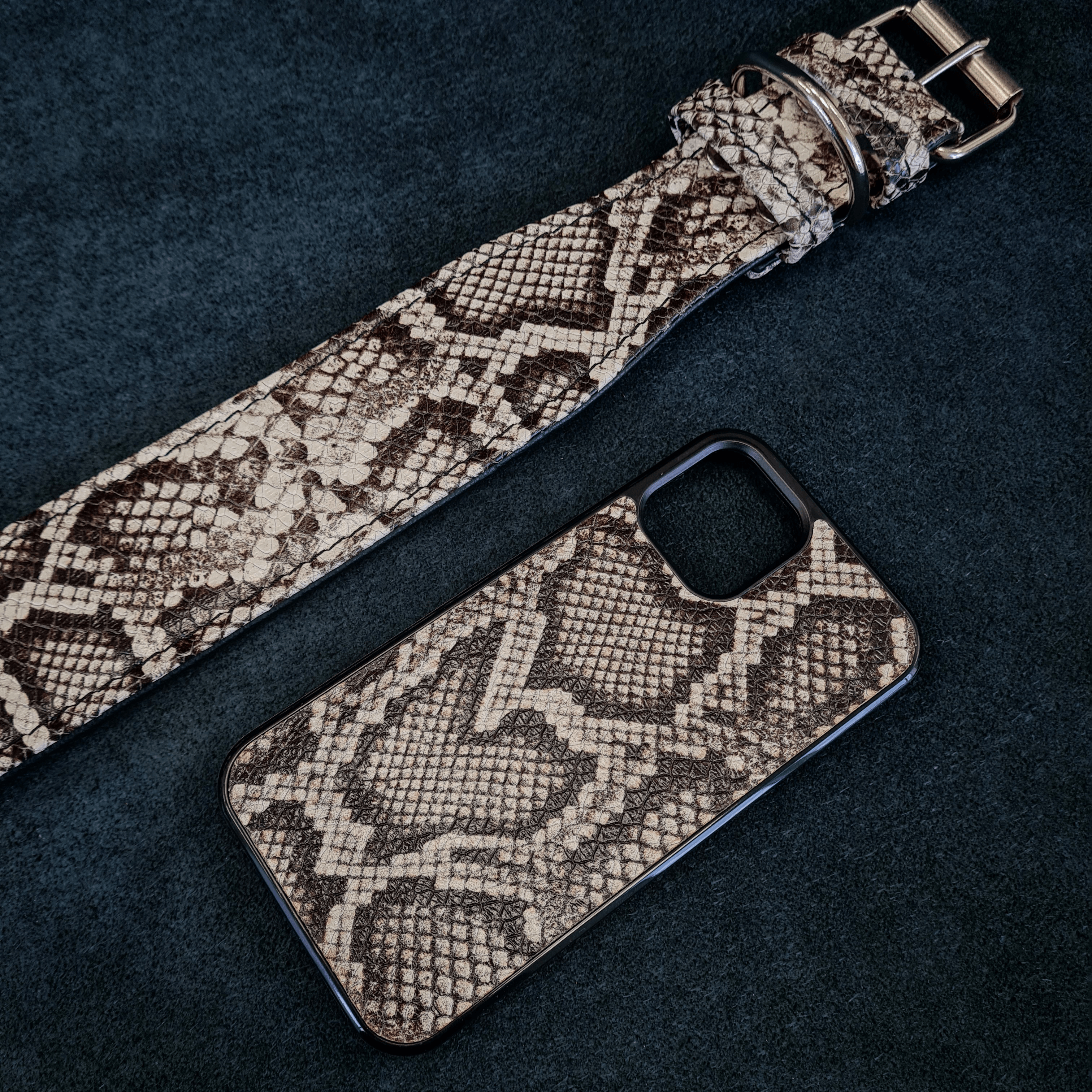 Bestia "Rock Python" Leather Phone Case