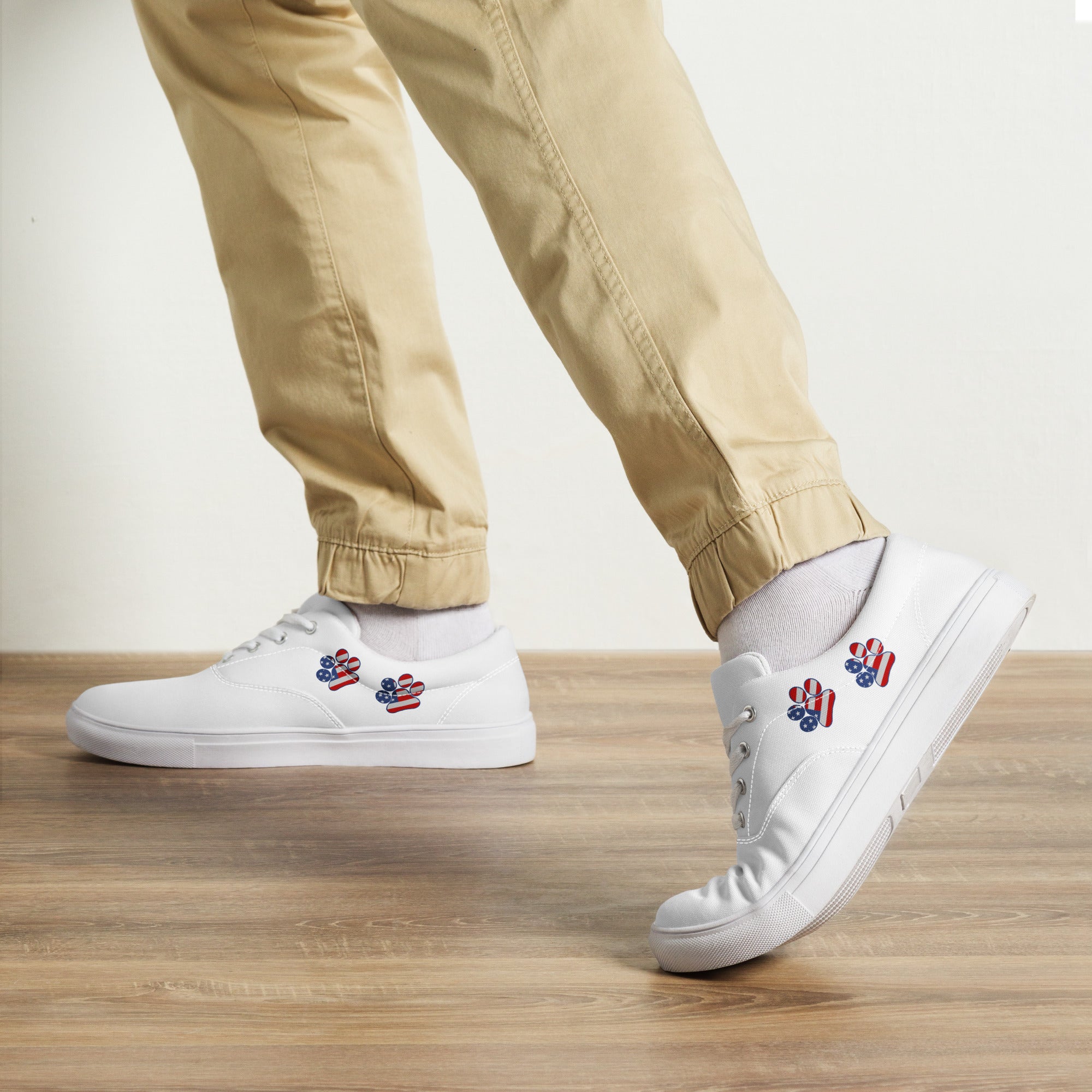 Men’s lace-up American Paw Shoes
